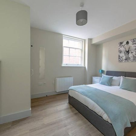Hereford City Centre - Apartment 4, Isabella House - Modern Apartment In The Heart Of The City - Sleeps 4 Guests - Hosted By Rentmyhouse Exterior photo