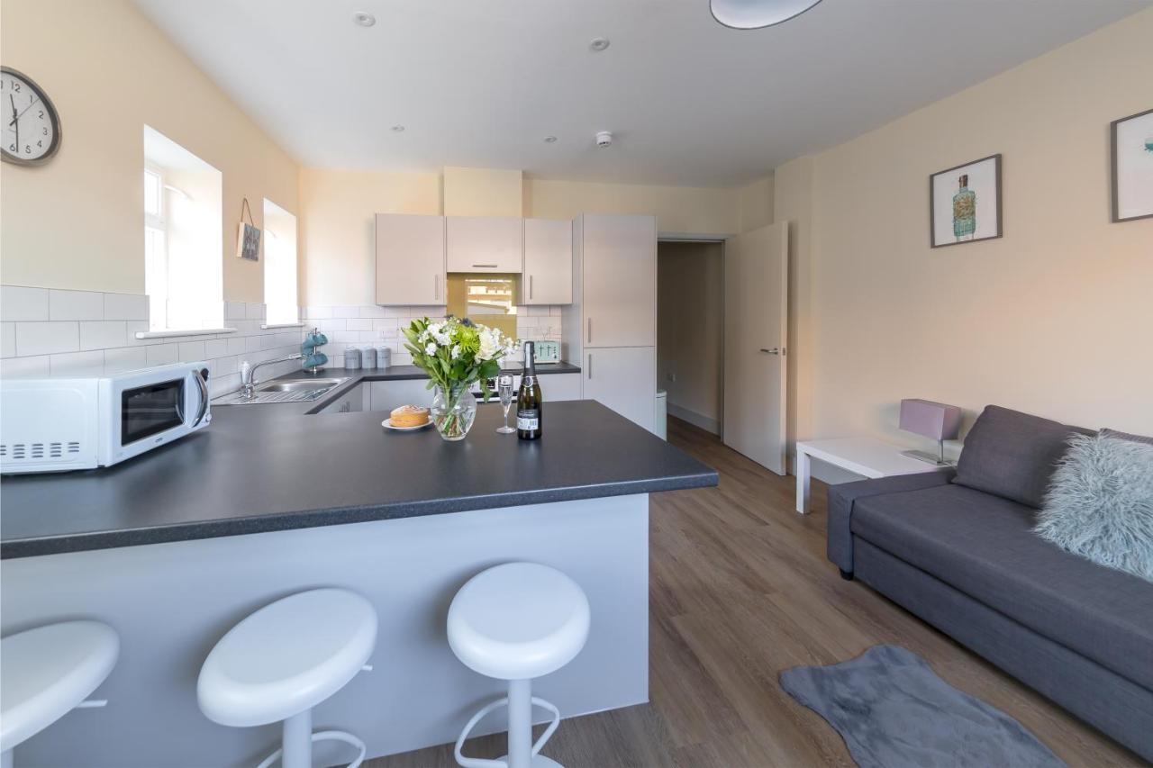 Hereford City Centre - Apartment 4, Isabella House - Modern Apartment In The Heart Of The City - Sleeps 4 Guests - Hosted By Rentmyhouse Exterior photo